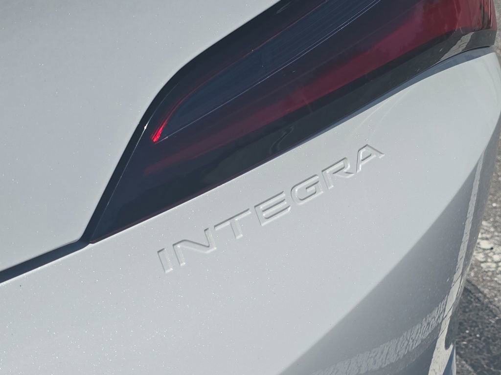 Used 2025 Acura Integra FWD image 11