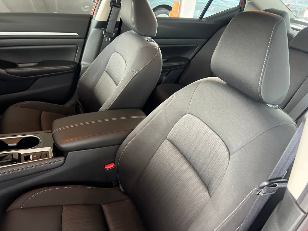 Certified 2023 Nissan Altima 2.5 SV AWD/4WD image 5