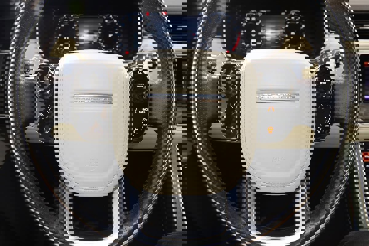 Used 2021 Land Rover Range Rover Sport HSE Silver Edition image 43