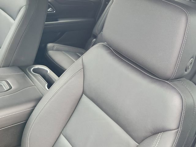 Used 2024 Chevrolet Suburban Z71 w/ Luxury Package image 24