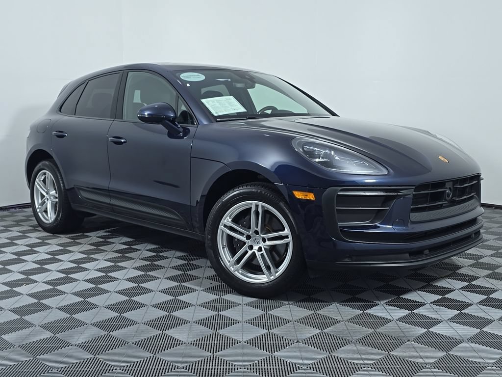 Certified 2023 Porsche Macan Turbo AWD/4WD image 9
