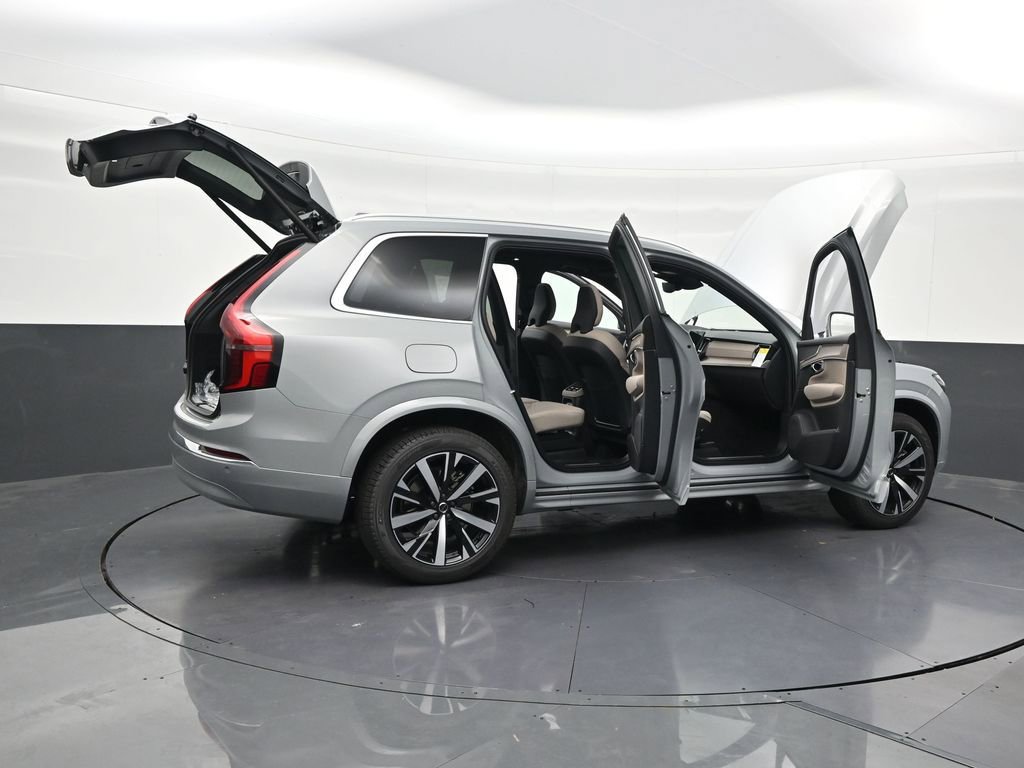 New 2026 Volvo XC90 T8 Core w/ Protection Package Premier AWD/4WD image 29