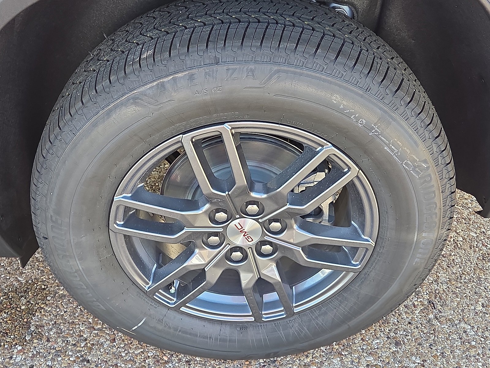 New 2026 GMC Acadia Elevation image 8