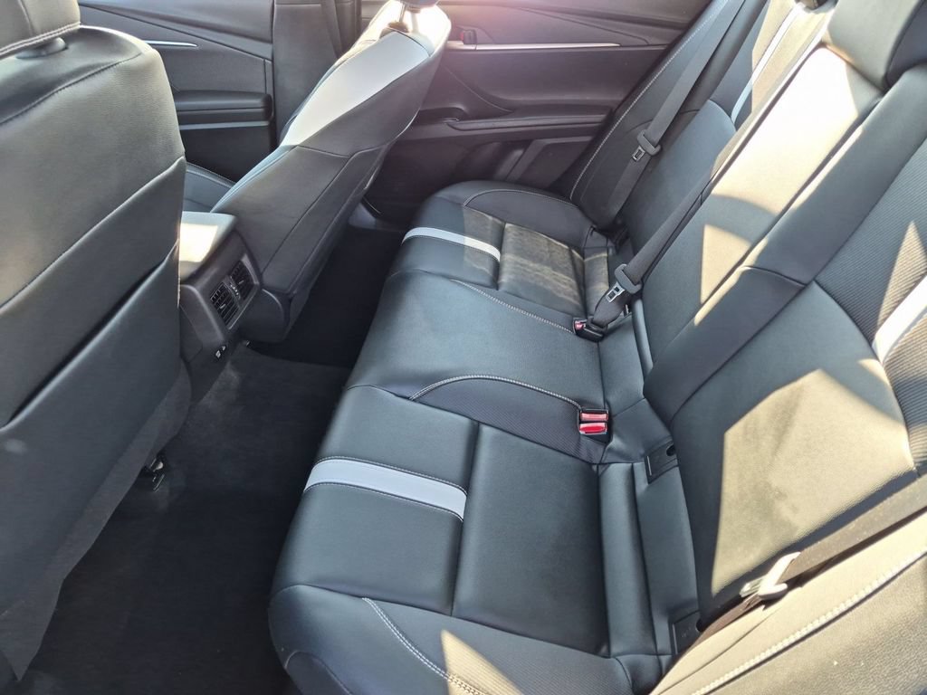 Used 2026 Toyota Camry SE FWD image 30