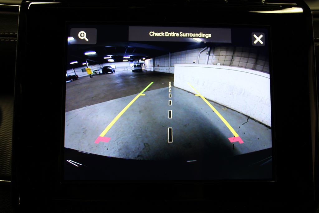 New 2025 Jeep Grand Cherokee Laredo X w/ Luxury Tech Group I image 16