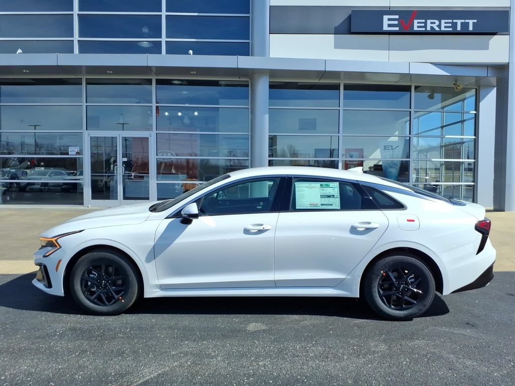 New 2026 Kia K5 LXS FWD image 4