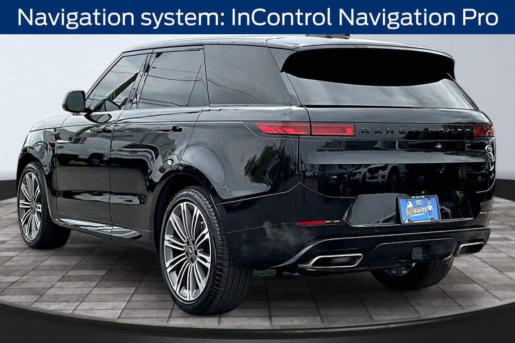 Used 2023 Land Rover Range Rover Sport SE Dynamic AWD/4WD image 4