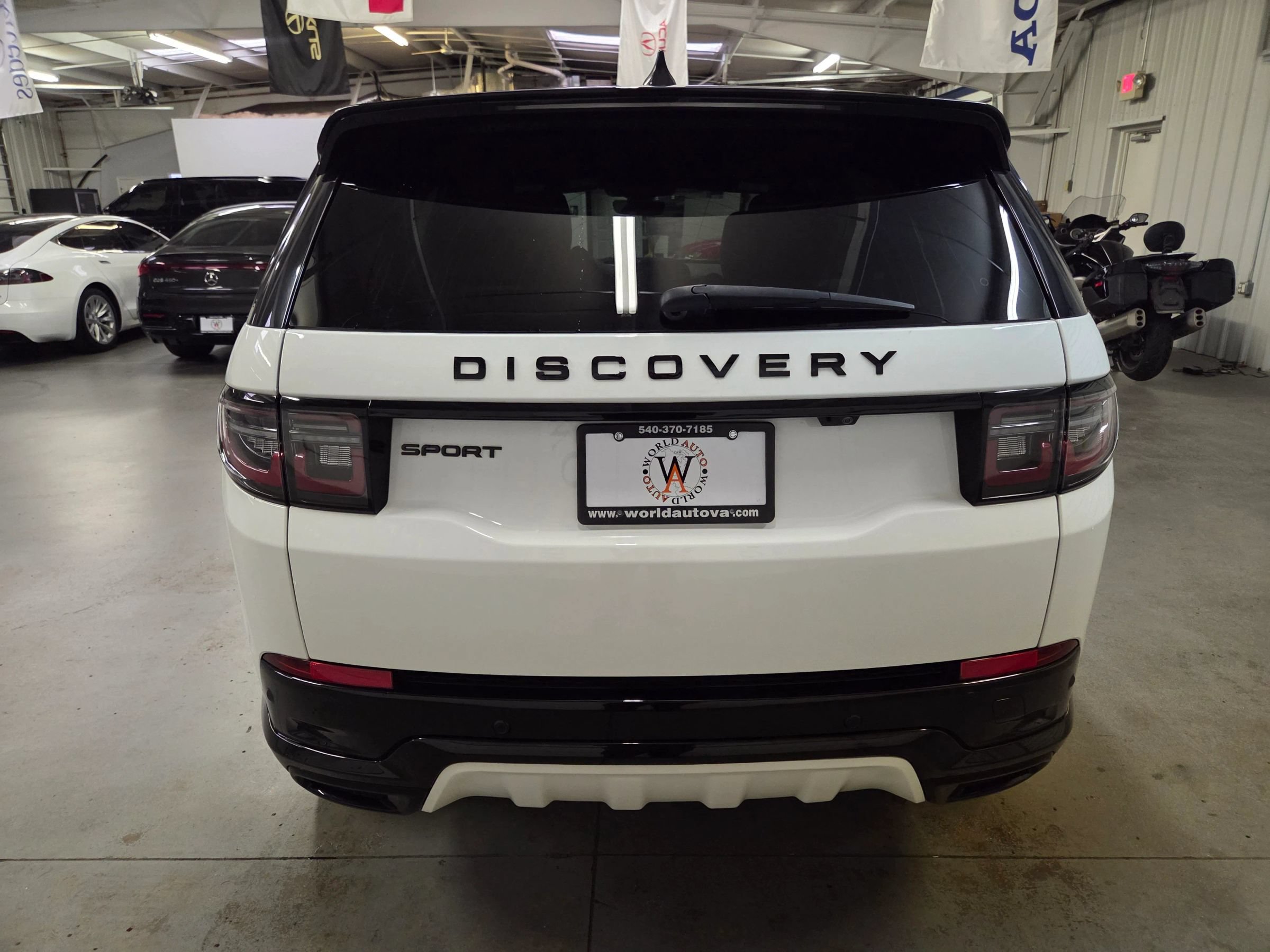 Used 2024 Land Rover Discovery Sport Dynamic SE AWD/4WD image 6