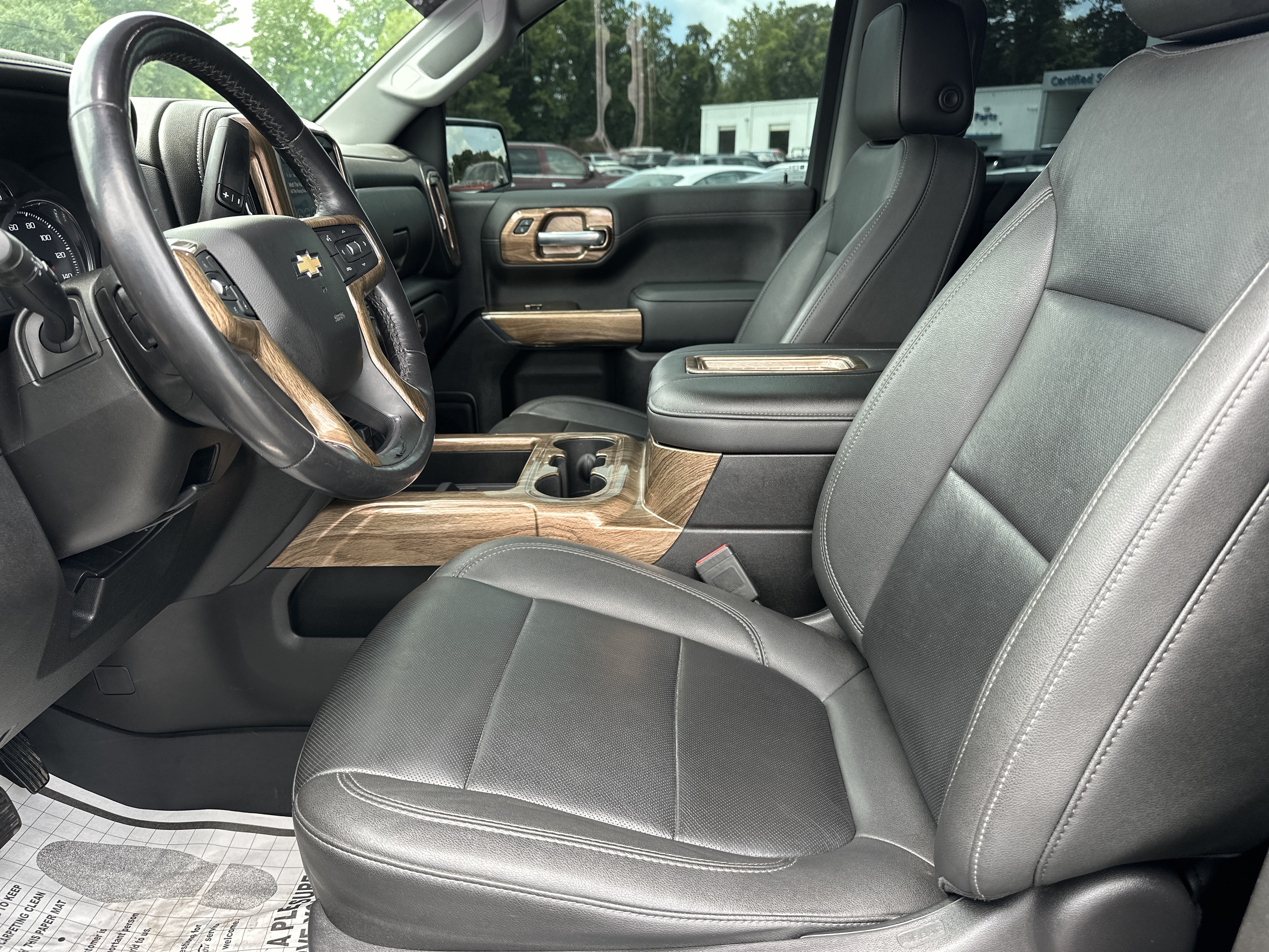 Used 2021 Chevrolet Silverado 1500 LTZ RWD image 9