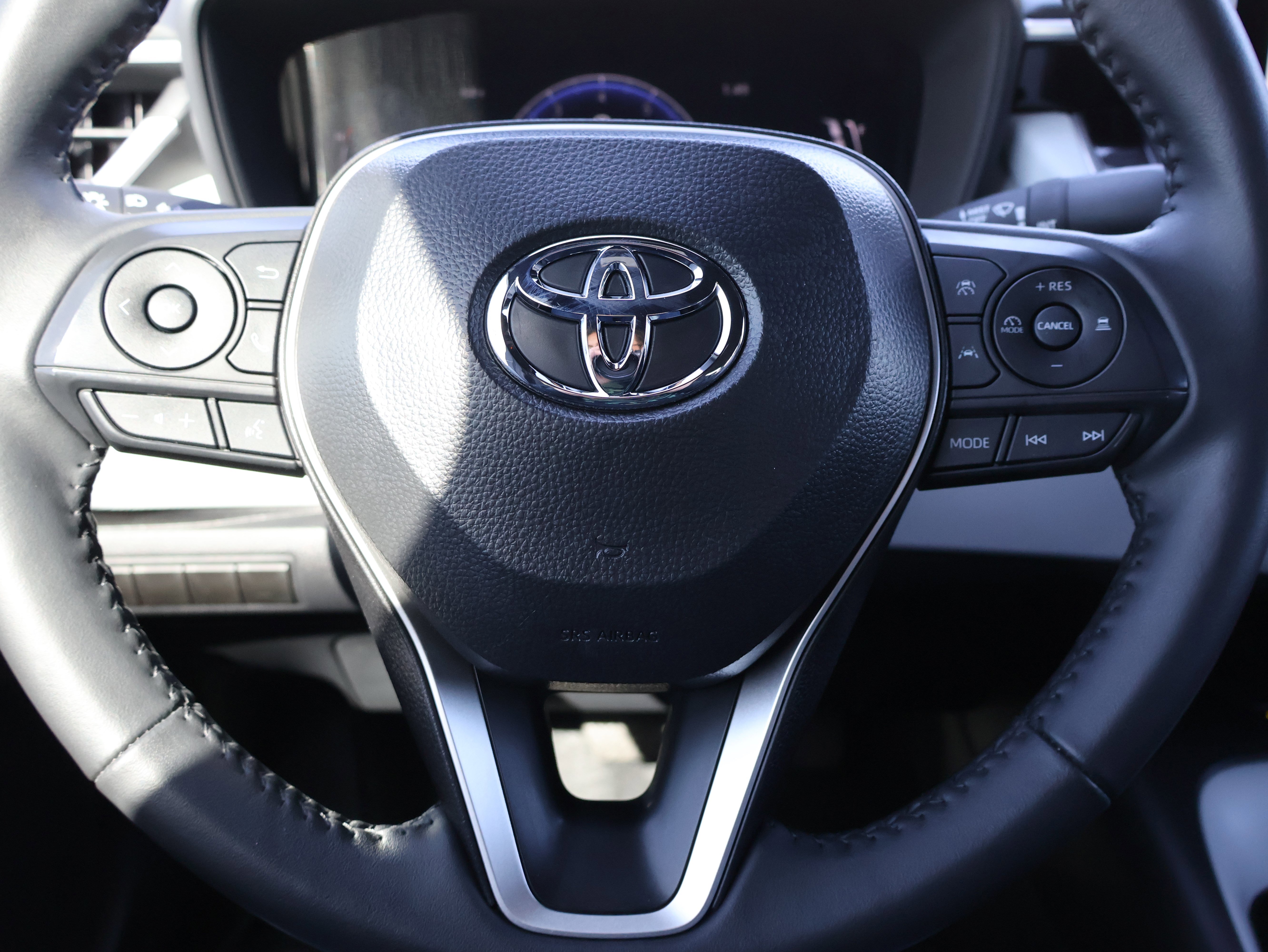 Used 2025 Toyota Corolla FX w/ Convenience Package image 28