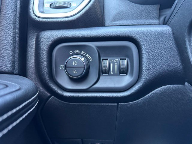 New 2026 RAM 3500 Laramie AWD/4WD image 28