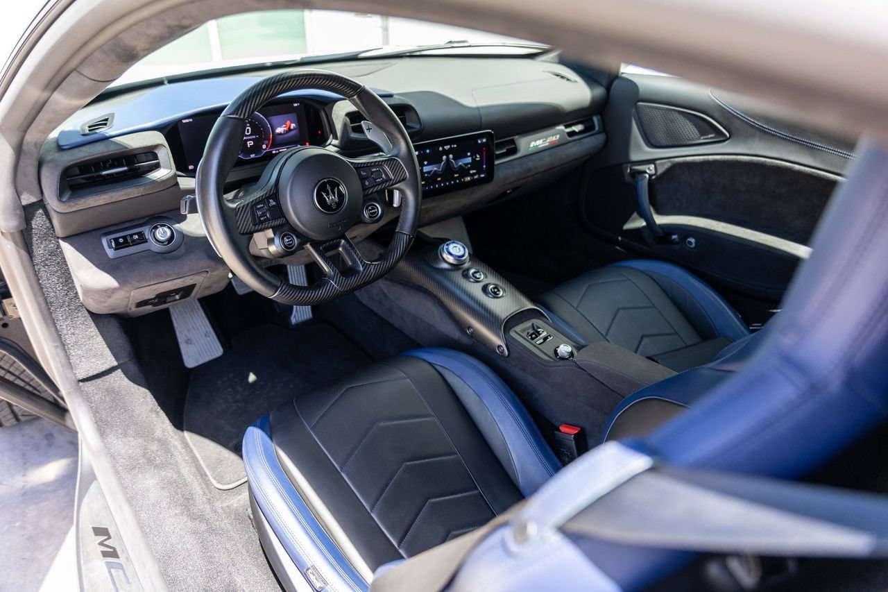 Used 2022 Maserati MC20 Coupe RWD image 22