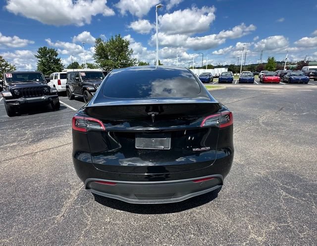 Used 2023 Tesla Model Y Performance AWD/4WD image 9