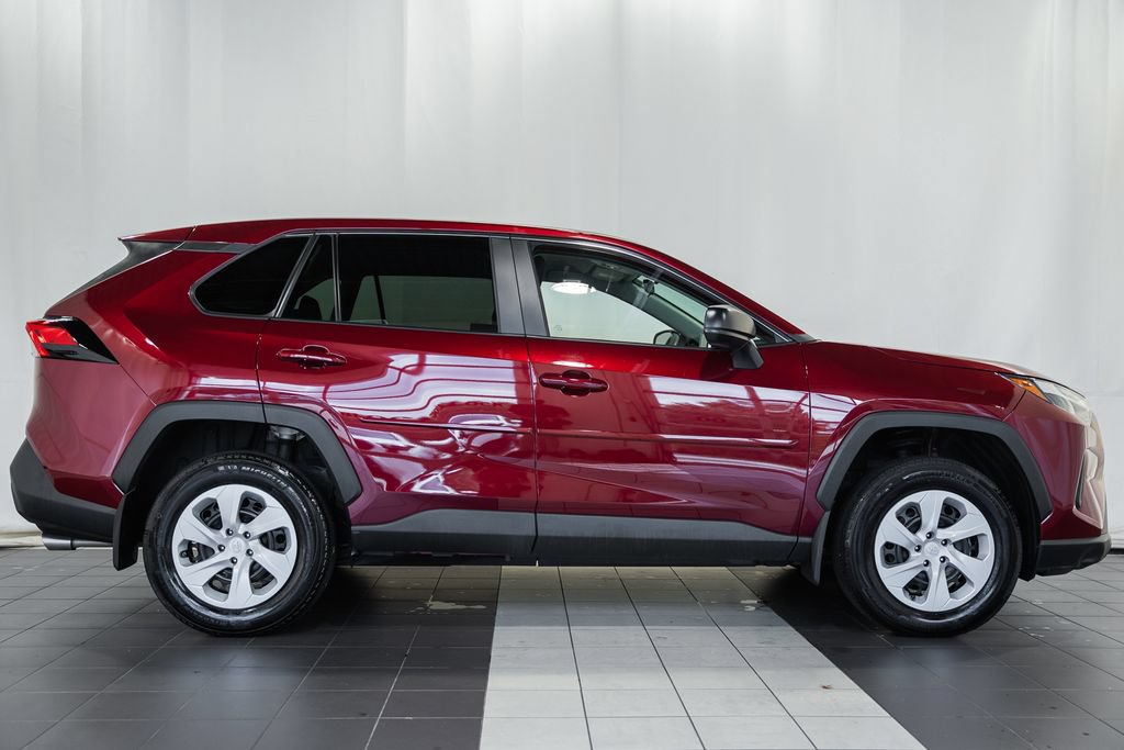 Certified 2025 Toyota RAV4 LE AWD/4WD image 3