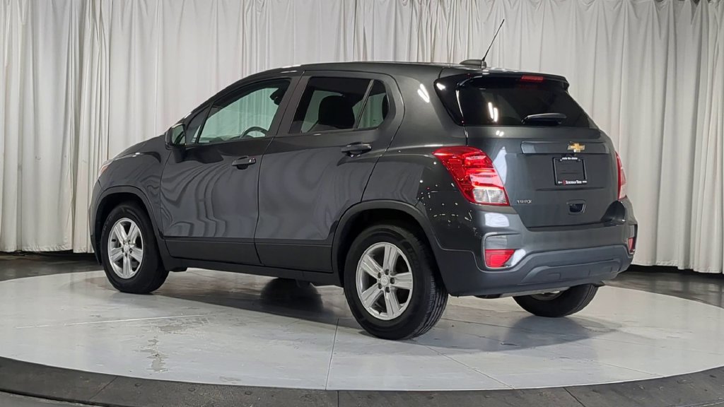 Used 2019 Chevrolet Trax LS w/ Tint and Cruise Package FWD image 8