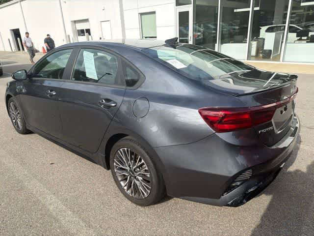 Used 2023 Kia Forte GT-Line w/ GT-Line Technology Package FWD image 3
