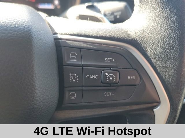 Used 2022 Jeep Grand Cherokee Limited image 12