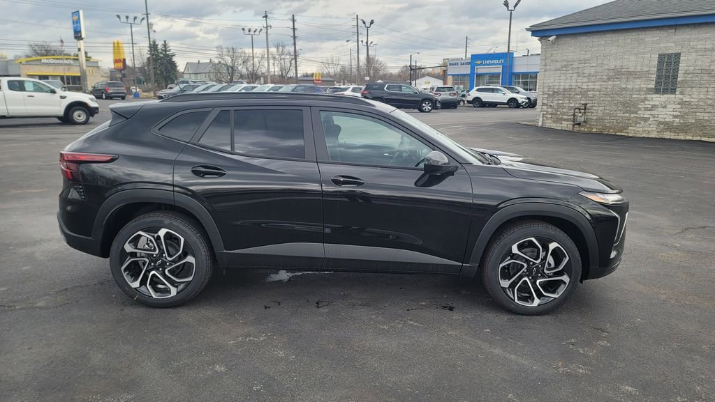 New 2026 Chevrolet Trax RS w/ Sunroof Package image 14