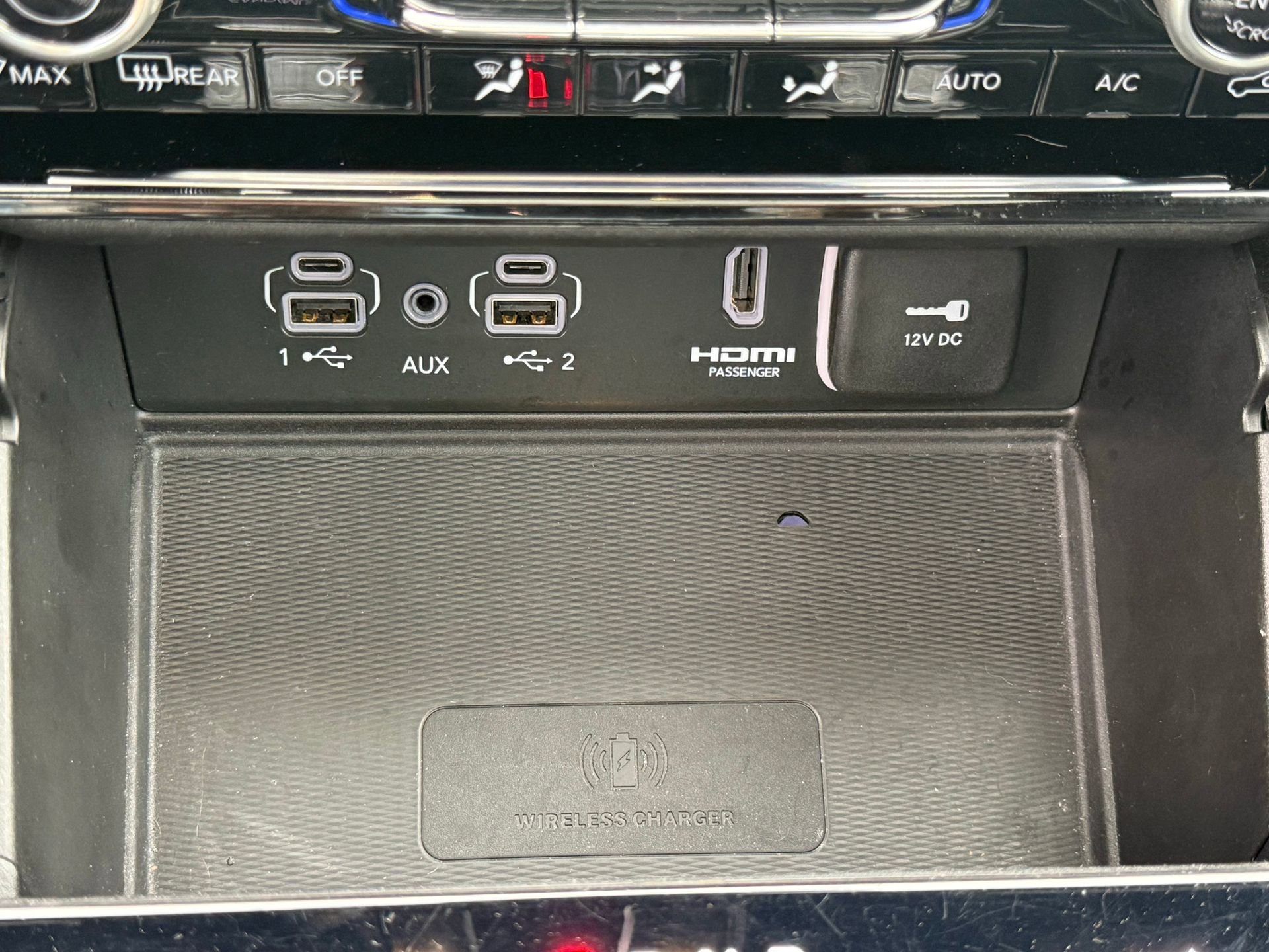 Used 2022 Jeep Grand Cherokee Overland w/ Advanced Protech Group III image 39