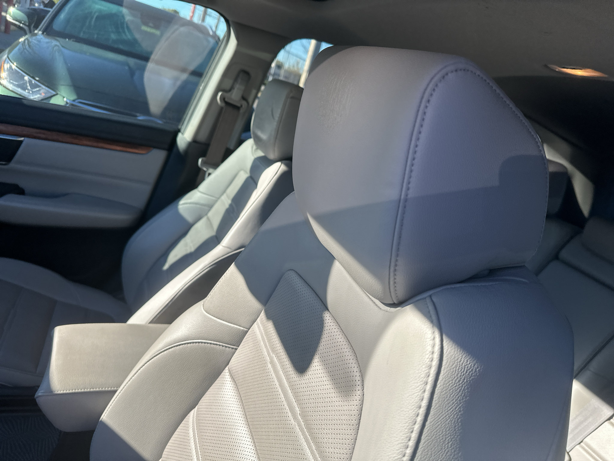Used 2018 Honda CR-V EX-L image 6