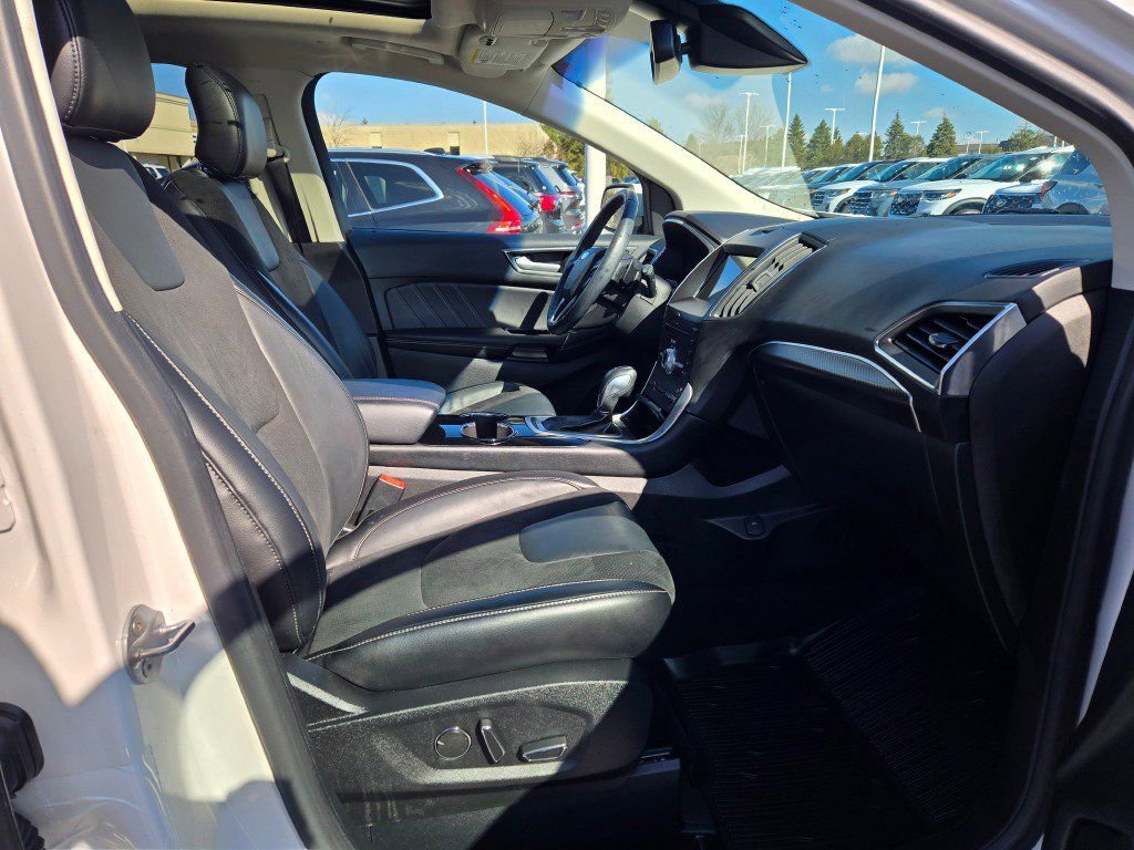 Used 2018 Ford Edge Sport w/ Ford Safe & Smart Package image 6