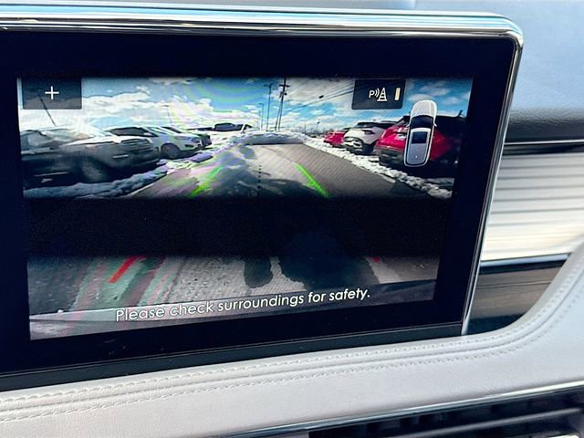 Used 2022 Lincoln Corsair AWD w/ Premium Package image 15