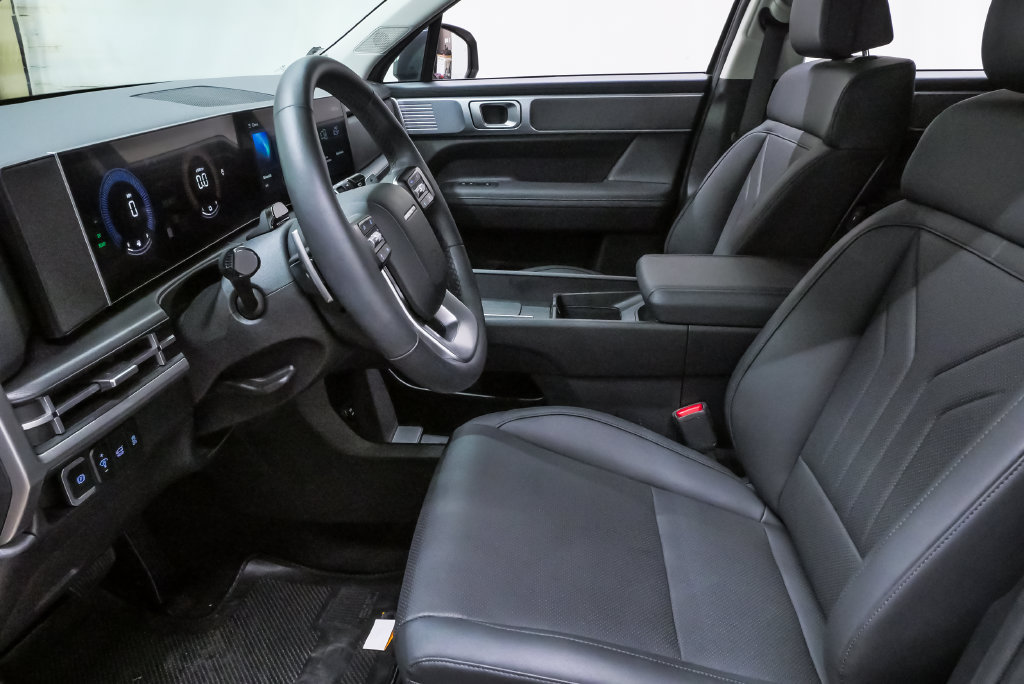 Certified 2026 Hyundai Santa Fe SEL FWD image 9