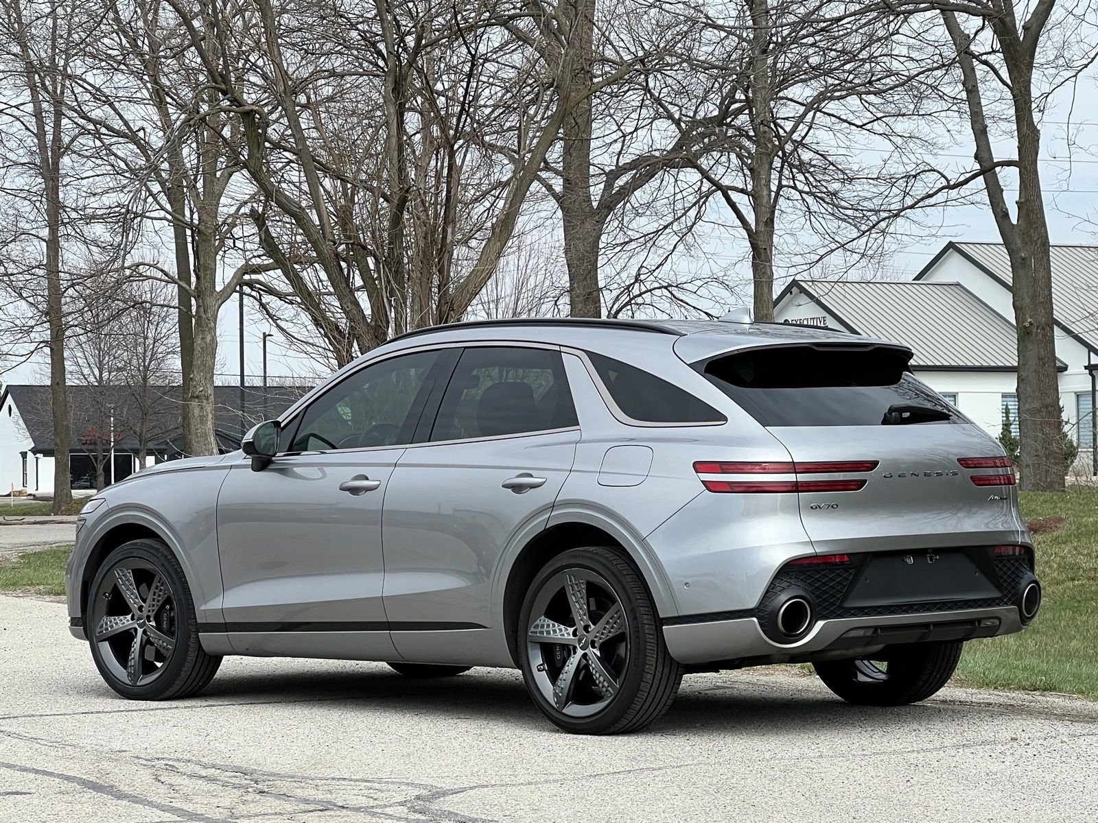 Used 2025 Genesis GV70 3.5T Sport w/ Sport Advanced Package image 3