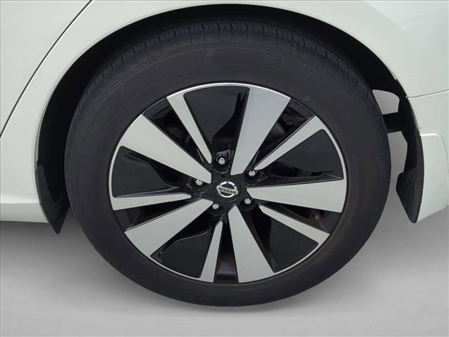 Used 2021 Nissan Altima 2.5 SV FWD image 6