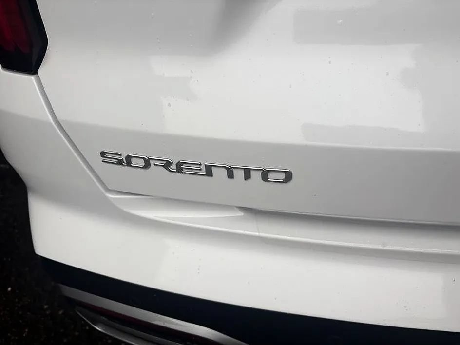 Used 2023 Kia Sorento SX FWD image 33