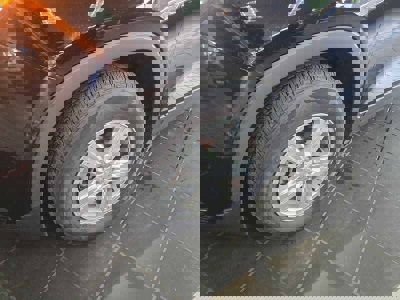 Used 2019 Chevrolet Trax LT w/ LT Convenience Package image 33