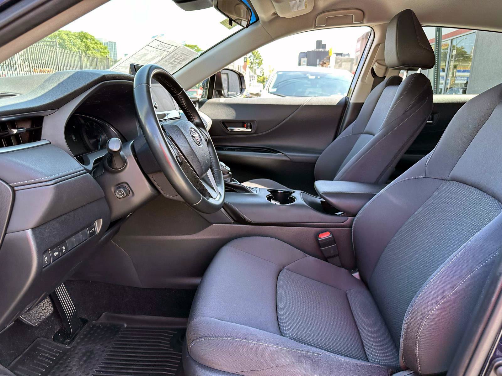 Certified 2023 Toyota Venza LE AWD/4WD image 12