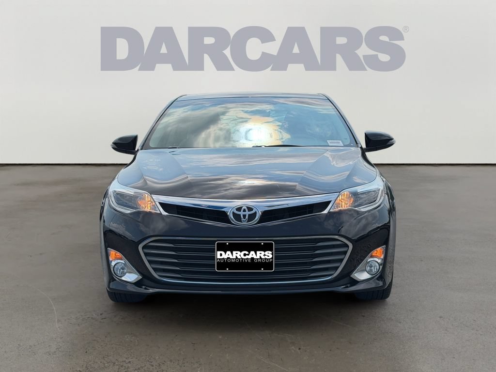 Used 2015 Toyota Avalon XLE Touring FWD image 2