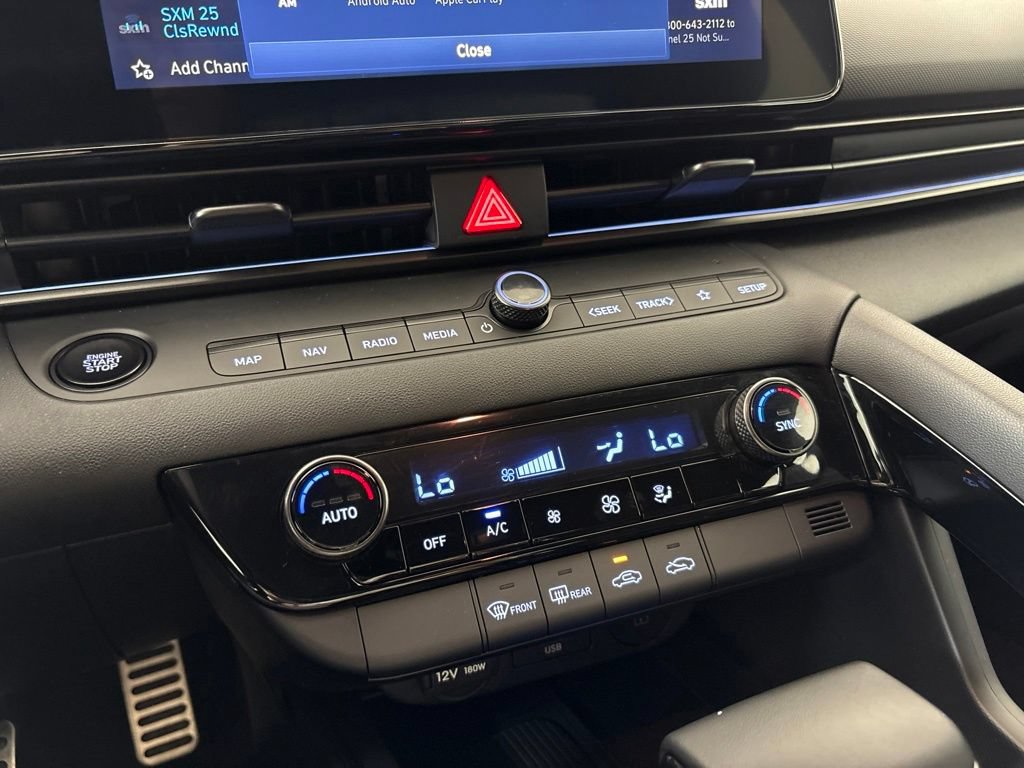 Certified 2025 Hyundai Elantra SEL FWD image 31
