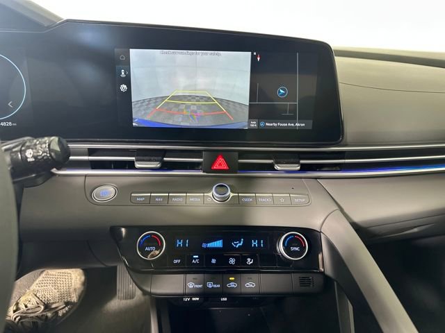 Certified 2024 Hyundai Elantra SEL image 22