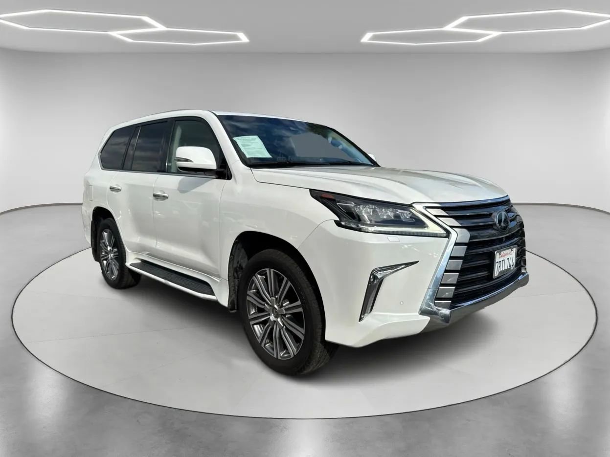 Used 2016 Lexus LX 570 4WD image 3