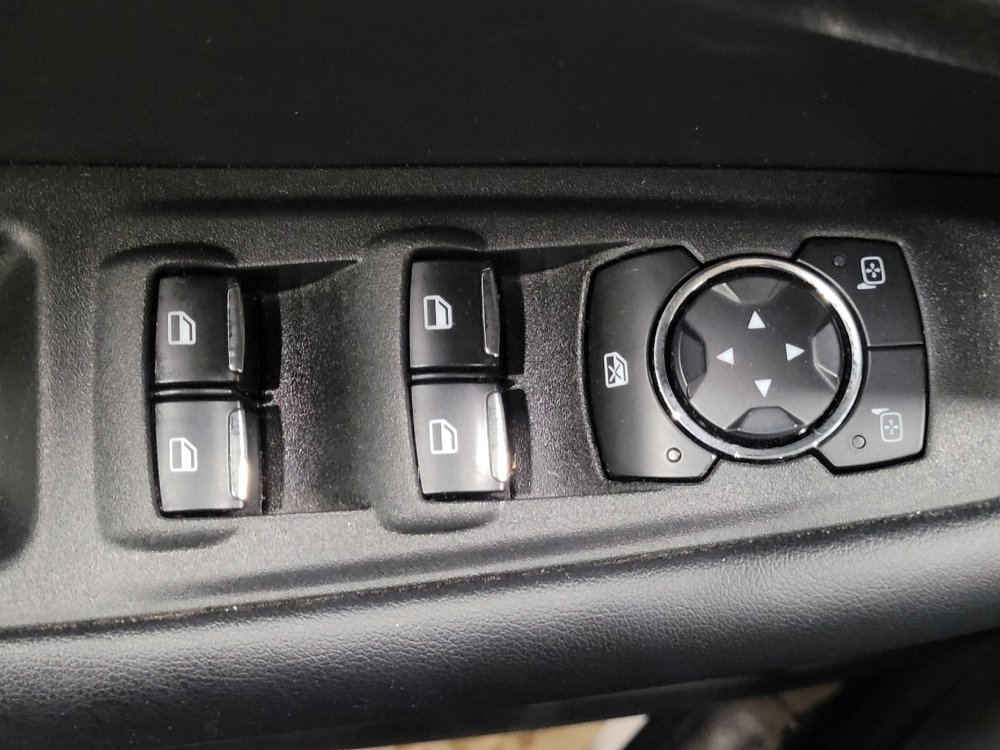 Used 2024 Ford Edge SEL image 27