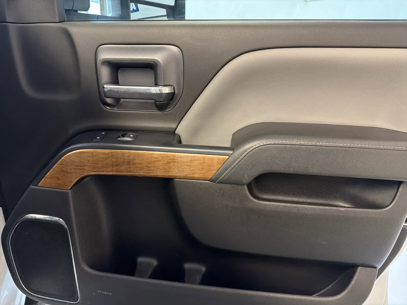 Used 2019 Chevrolet Silverado 2500 LTZ AWD/4WD image 28