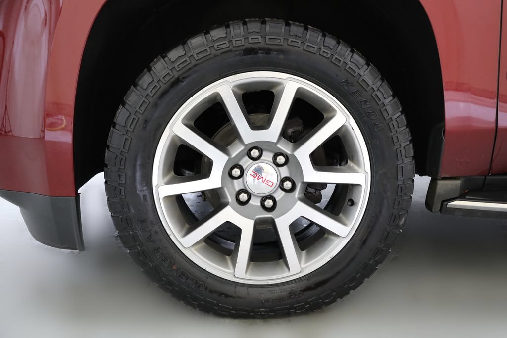 Used 2016 GMC Yukon Denali w/ Open Road Package AWD/4WD image 25