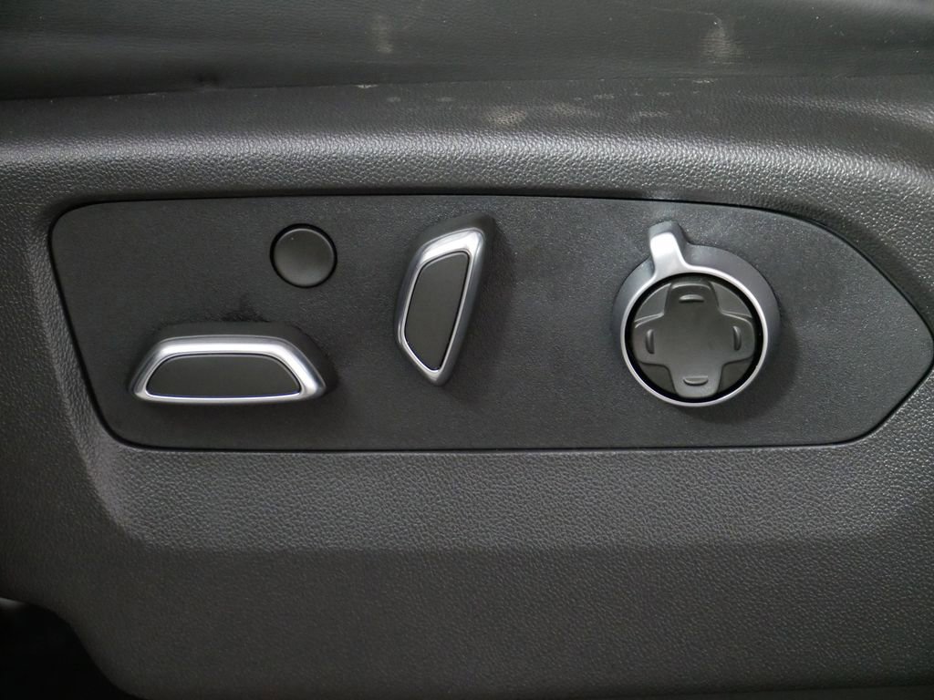 New 2026 GMC Sierra 3500 Denali Ultimate image 13