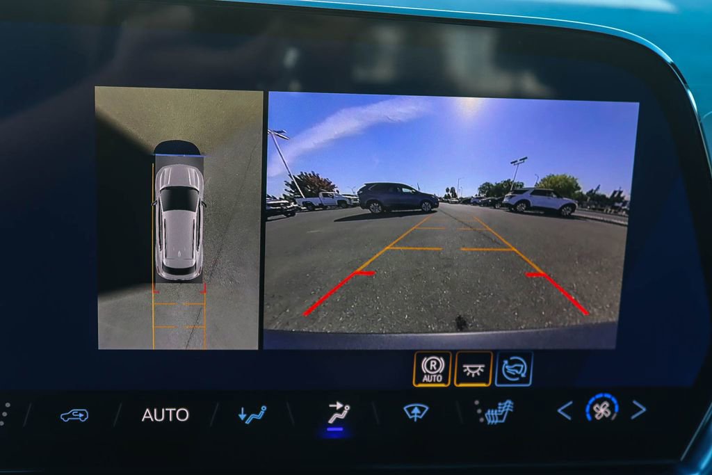 Used 2026 Chevrolet Equinox EV LT AWD/4WD image 22