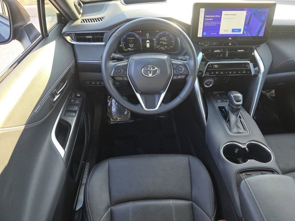 Used 2023 Toyota Venza Limited image 24
