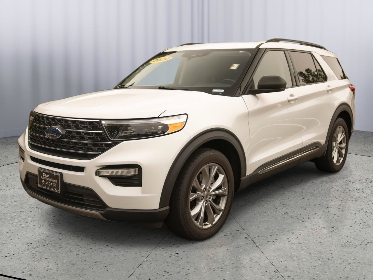 Used 2020 Ford Explorer XLT w/ Equipment Group 202A AWD/4WD image 23