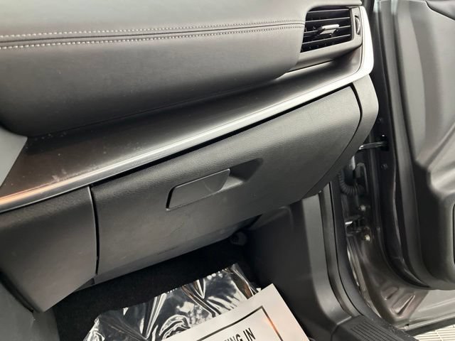 Used 2025 Nissan Rogue SV FWD image 35