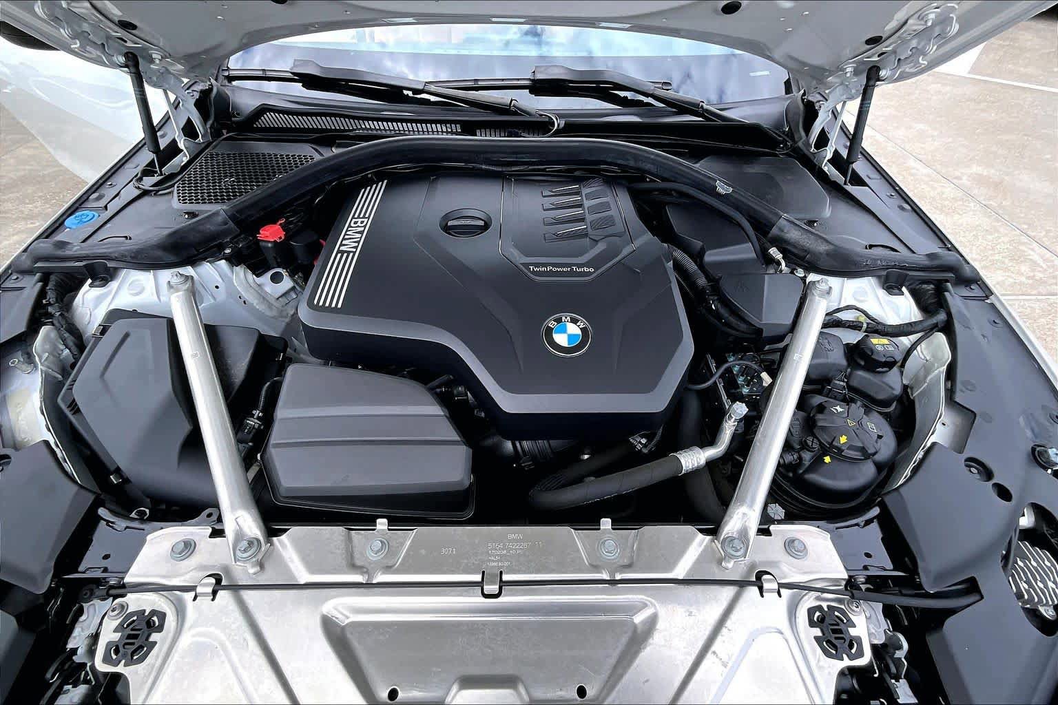 Used 2022 BMW 430i Coupe w/ M Sport Package RWD image 28