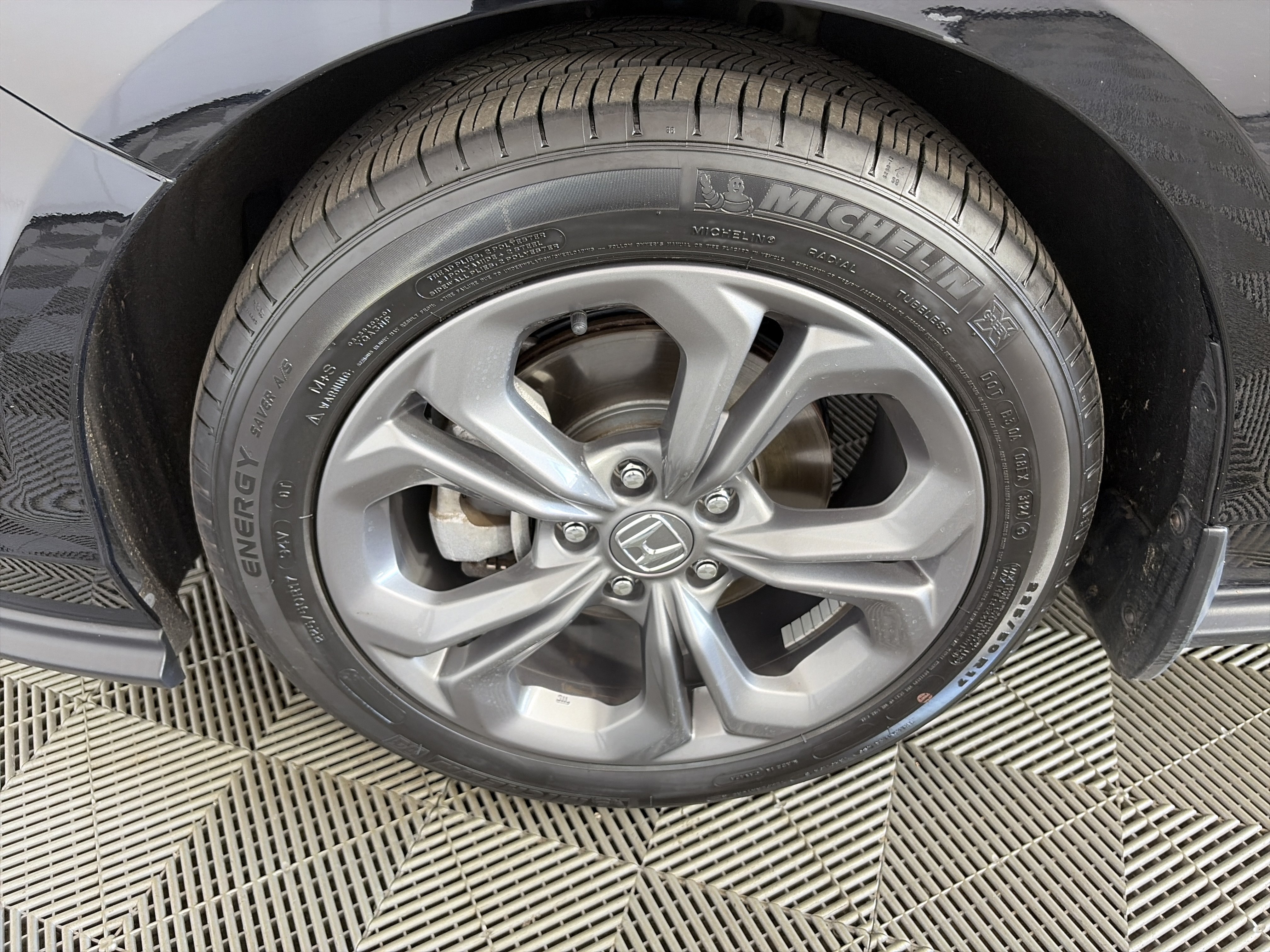 Used 2024 Honda Accord EX image 13
