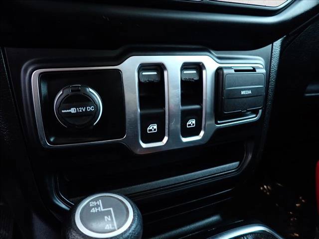 Used 2019 Jeep Wrangler Sport AWD/4WD image 15