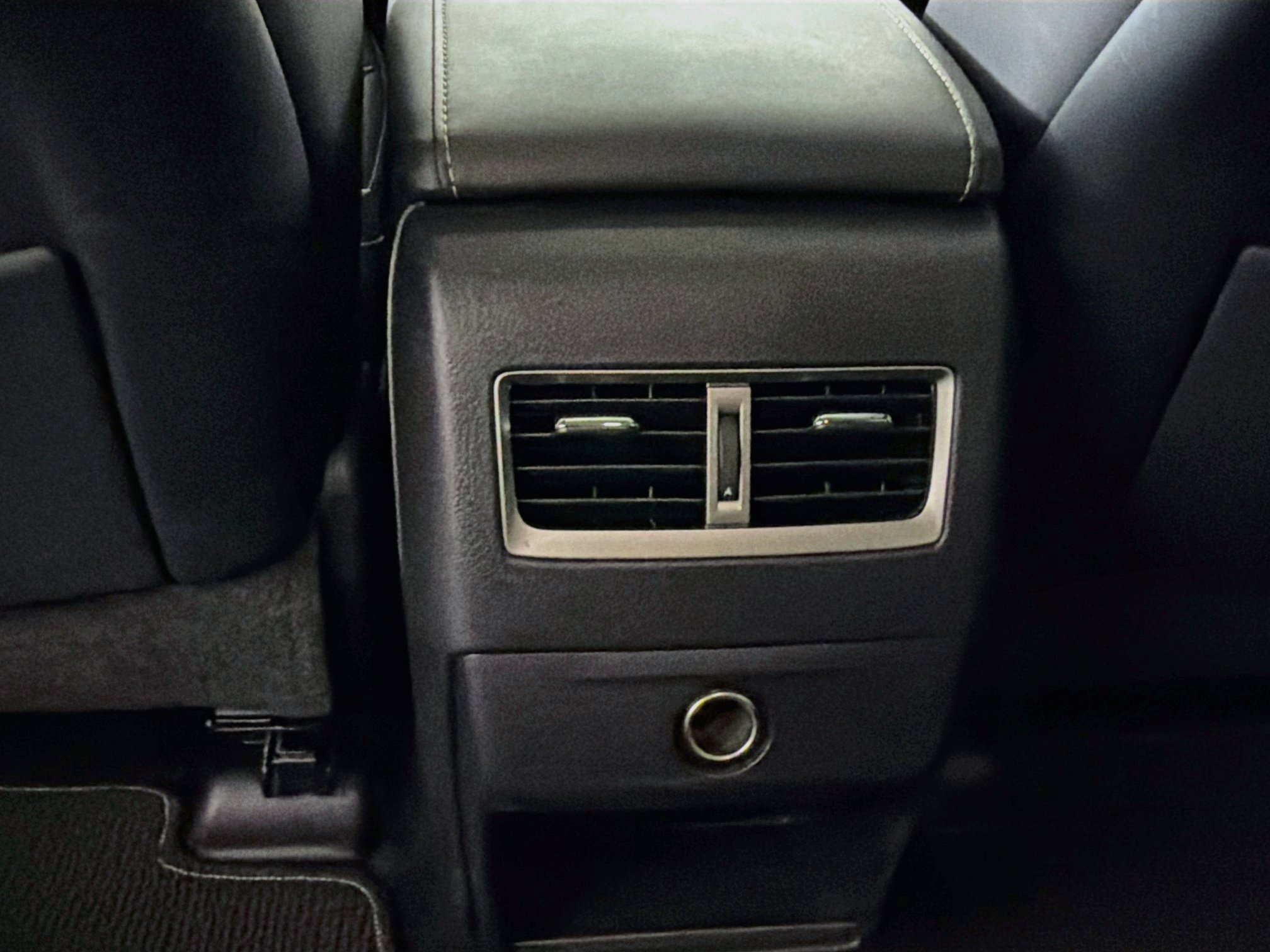Used 2019 Lexus RX 450h AWD image 26