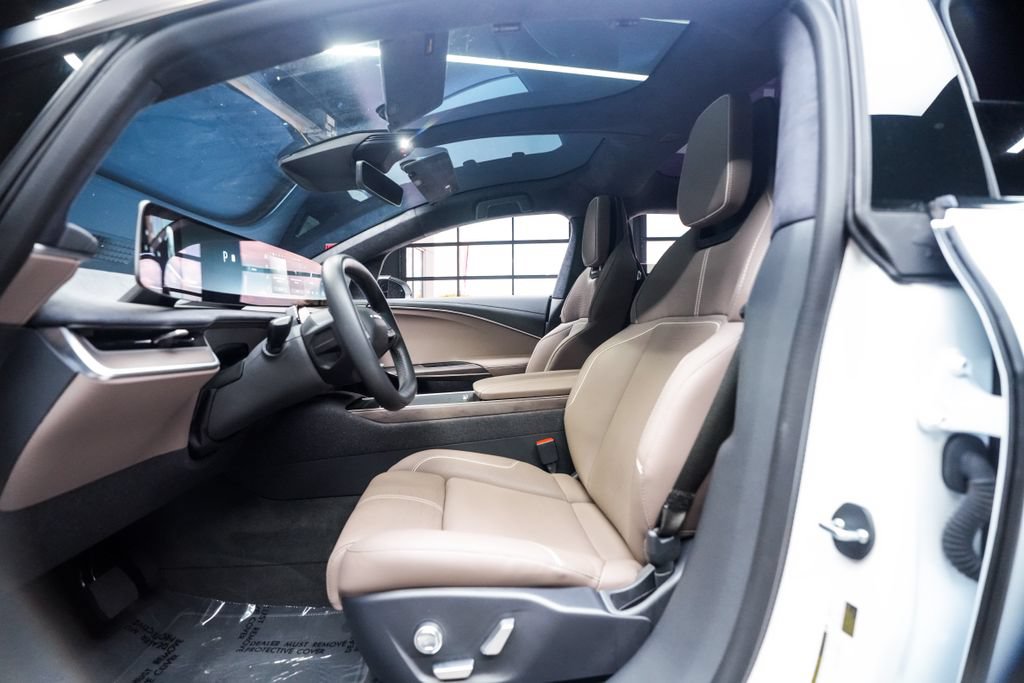 Used 2026 Lucid Gravity Touring AWD/4WD image 30