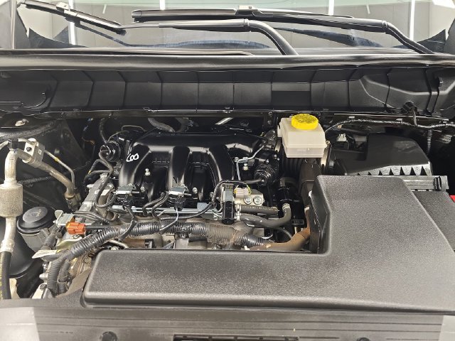 Used 2025 Nissan Pathfinder SV FWD image 39